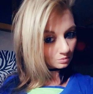 Meet your Posher, Lala